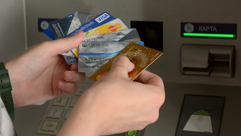 Банки не смогут выпускать новые карты Visa и Mastercard, заявил эксперт