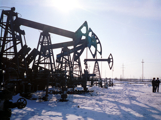 Русская аномалия: нефть дорожает, рублю плохо