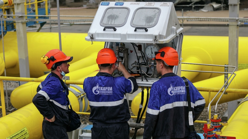"Газпром" забронировал часть мощности "Ямала — Европы" на газовые сутки