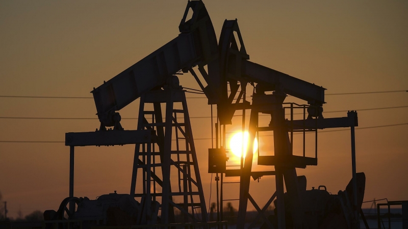 СМИ: меры против российской нефти могут "поставить на колени" экономику ЕС