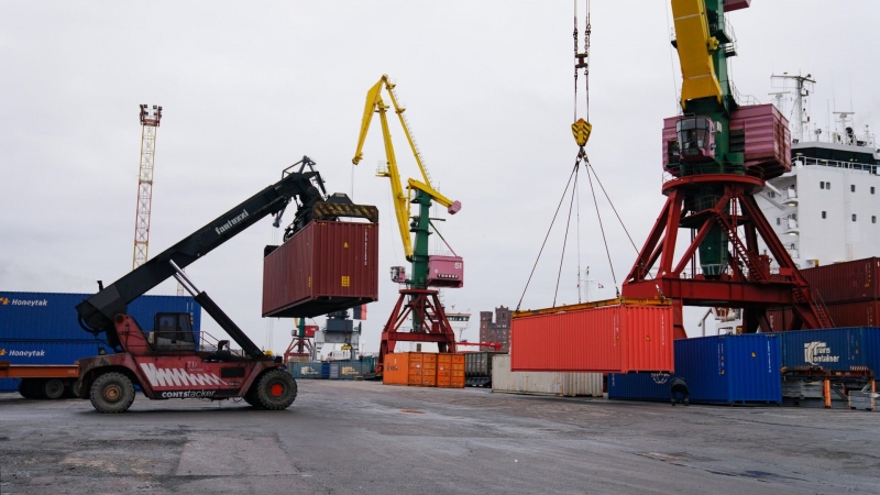 Калининградские власти намерены сохранить тарифы на перевозку грузов