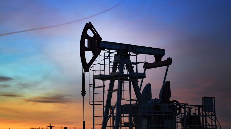 Снижать добычу нефти в России нет необходимости, заявил Новак