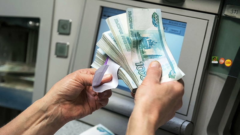 Опрос показал, в какой валюте россияне хранят свои сбережения