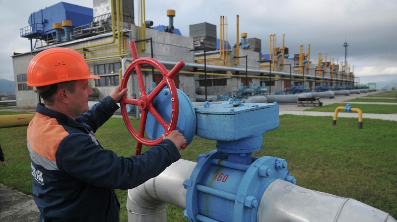 "Газпром" штатно поставляет газ для транзита через Украину 