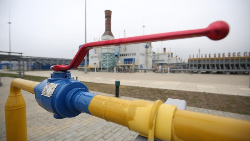 "Газпром" штатно подает газ для транзита через Украину 