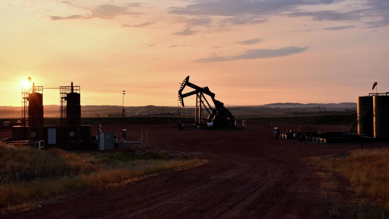 Добыча нефти в США за неделю уменьшилась на сто тысяч баррелей в сутки