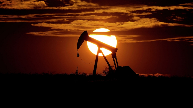 План не сработал: США не смогли обвалить цены на нефть